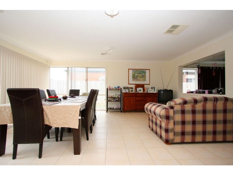 9 Auburn Road, South Morang VIC 3752