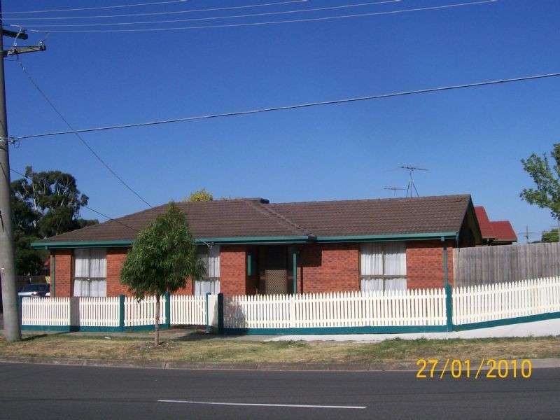 2 Halter Crescent, Epping VIC 3076