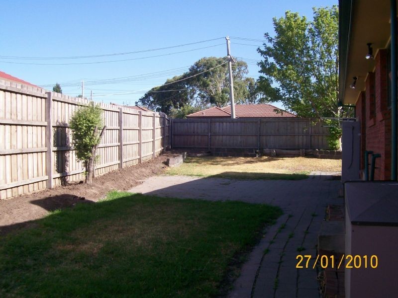 2 Halter Crescent, Epping VIC 3076