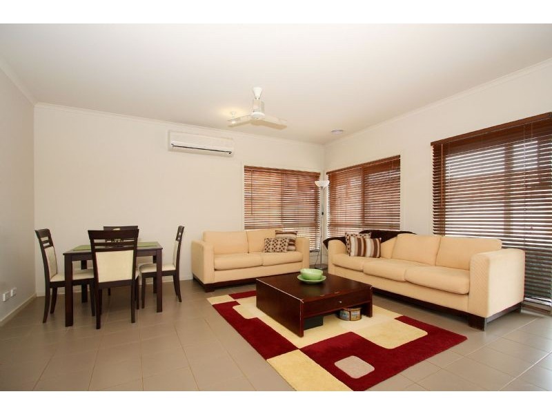 13 Rawlings Terrace, Epping VIC 3076