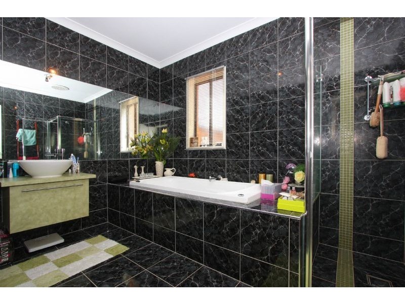 5 Corbett Avenue, Epping VIC 3076