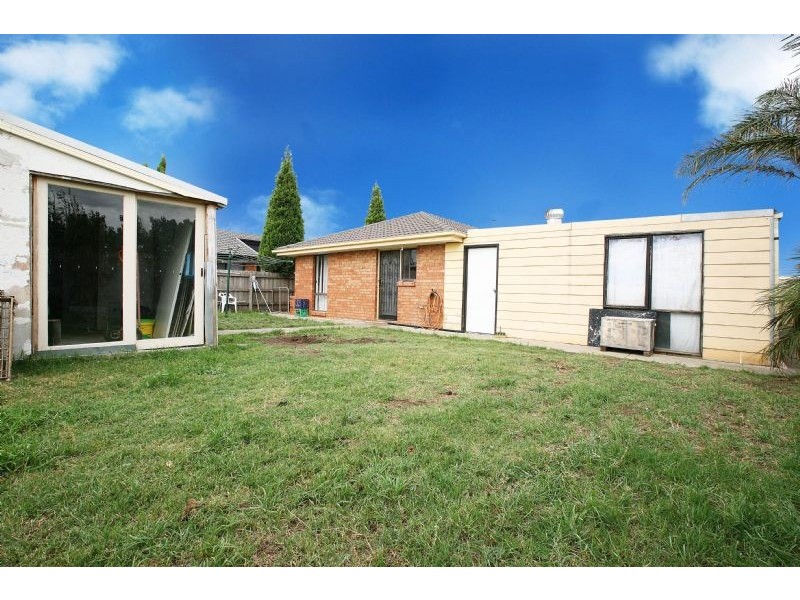 52 Cambala Avenue, Lalor VIC 3075