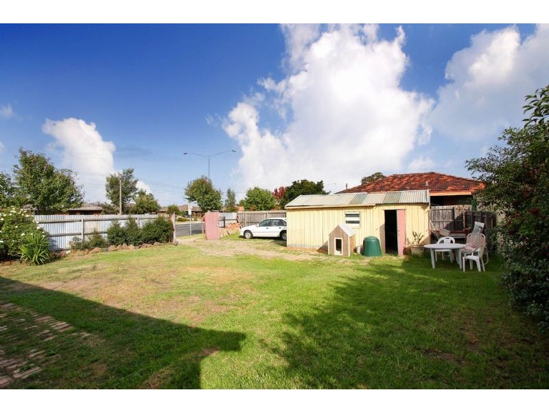 129 Alexander Avenue, Thomastown VIC 3074