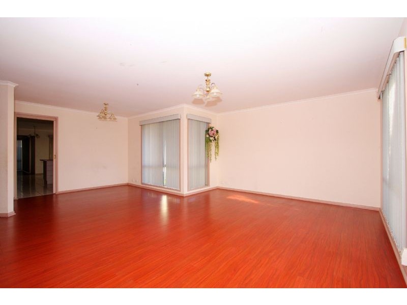 44 Grand Parade, Epping VIC 3076