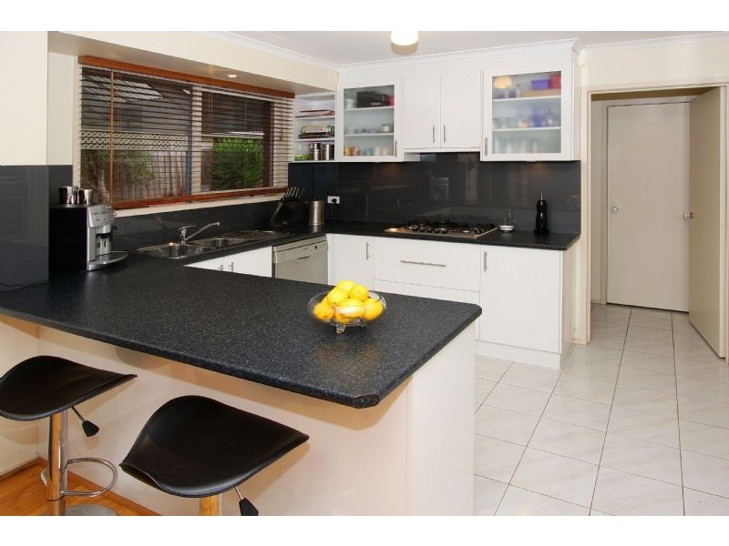 18 Greenview Court, Epping VIC 3076