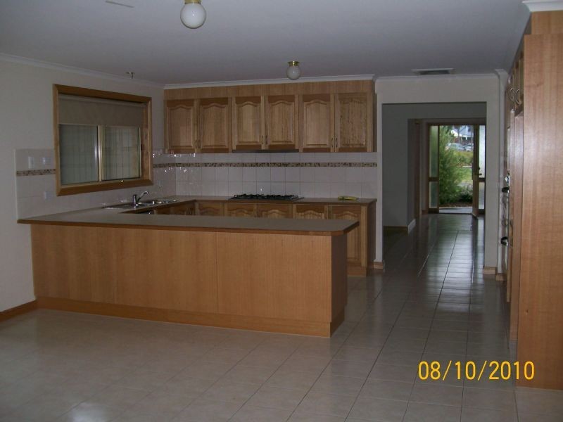 2 Ellendale Way, South Morang VIC 3752