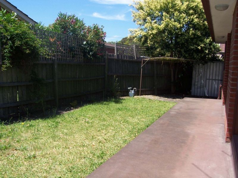 1/40 Railway Road, Carnegie VIC 3163