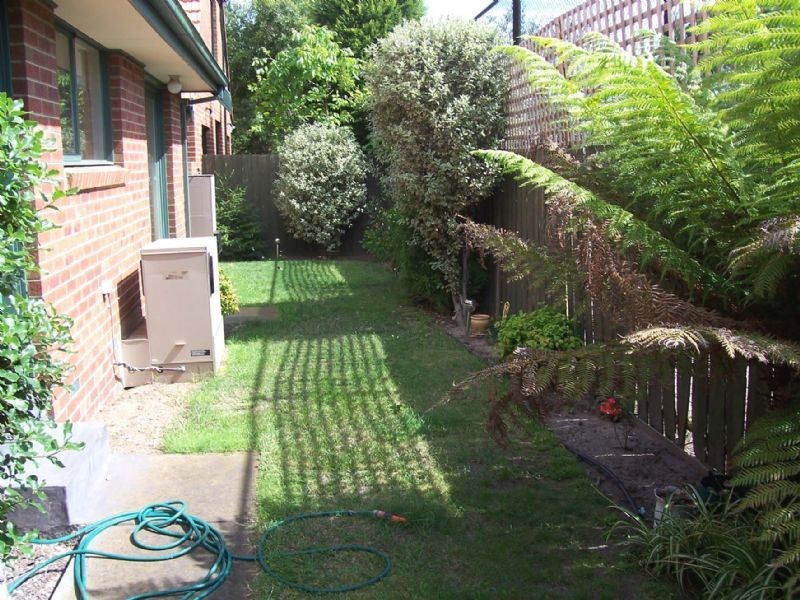 2/23 Foster Avenue, Glen Huntly VIC 3163