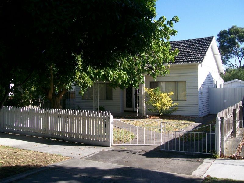 24 Tattenham Street, Carnegie VIC 3163