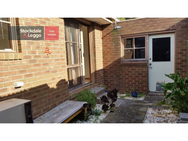 1/15 Oakleigh Road, Carnegie VIC 3163