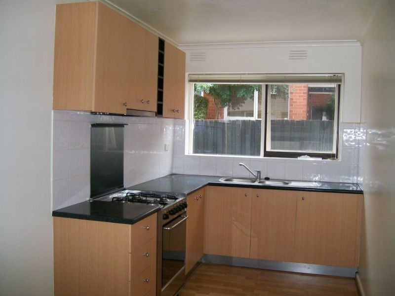 4/33 Madden Avenue, Glen Huntly VIC 3163