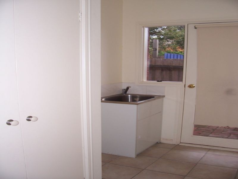 3/62 Lillimur Road, Caulfield South VIC 3162