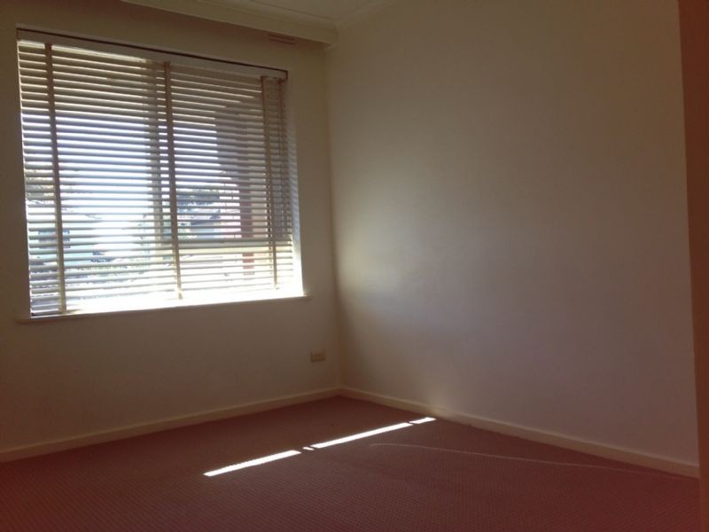 8/32 Royal Avenue, Glen Huntly VIC 3163