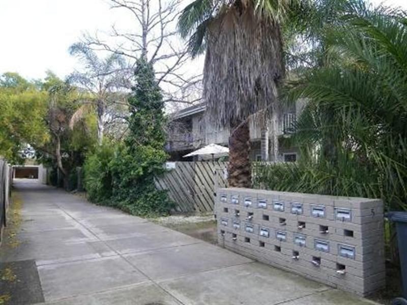 13/5 Hudson Street, Caulfield North VIC 3161