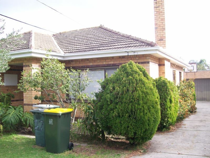 27 Browns Road, Bentleigh East VIC 3165