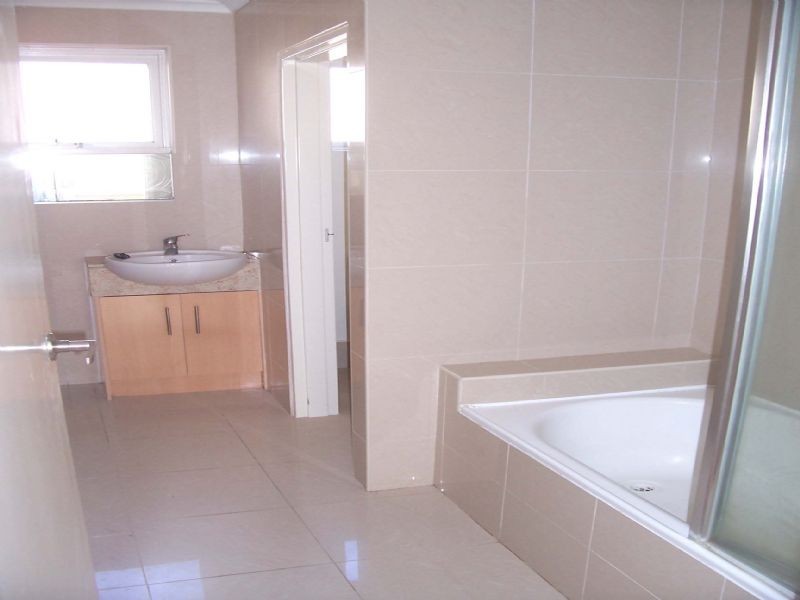 2/21 Royal Avenue, Glen Huntly VIC 3163