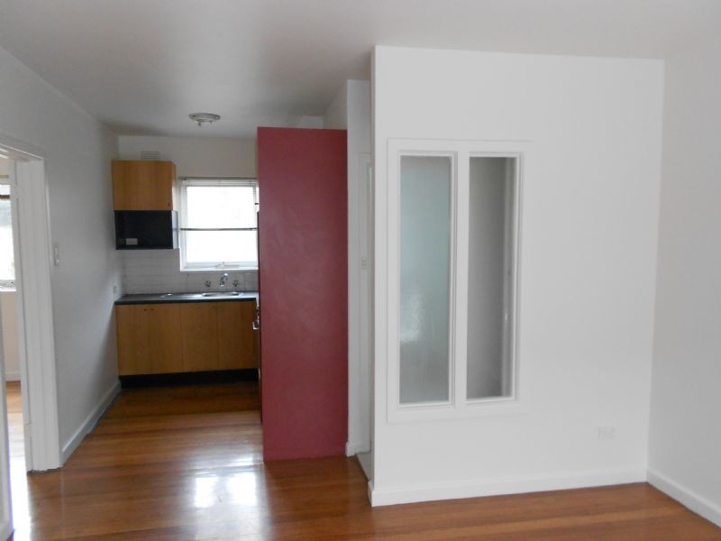 2/22 Royal Avenue, Glen Huntly VIC 3163