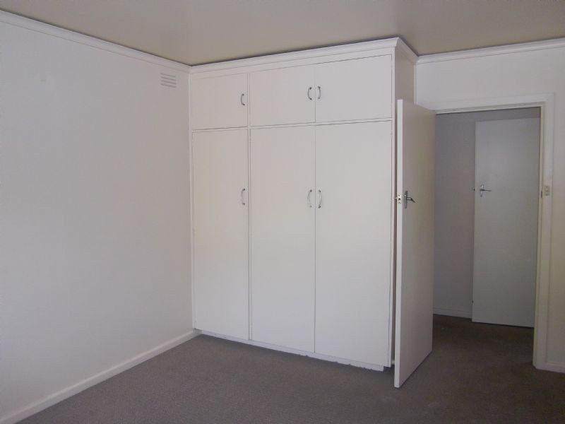 1/9 Parton Court, Carnegie VIC 3163