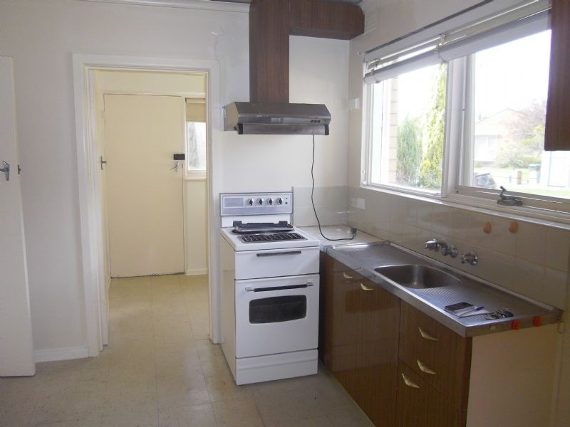 1/9 Parton Court, Carnegie VIC 3163