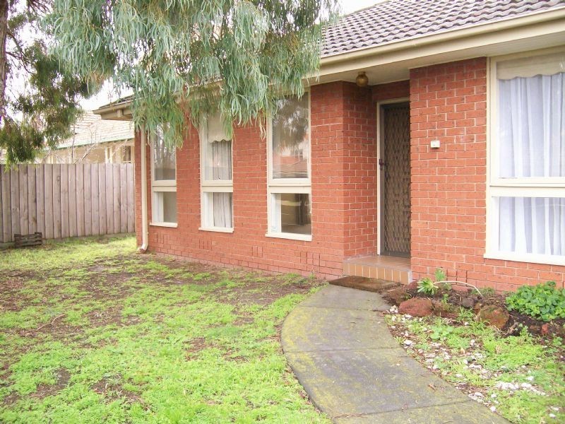 24A Hall Street, Mckinnon VIC 3204