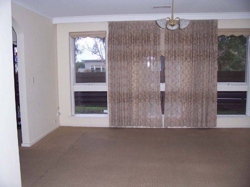 24A Hall Street, Mckinnon VIC 3204