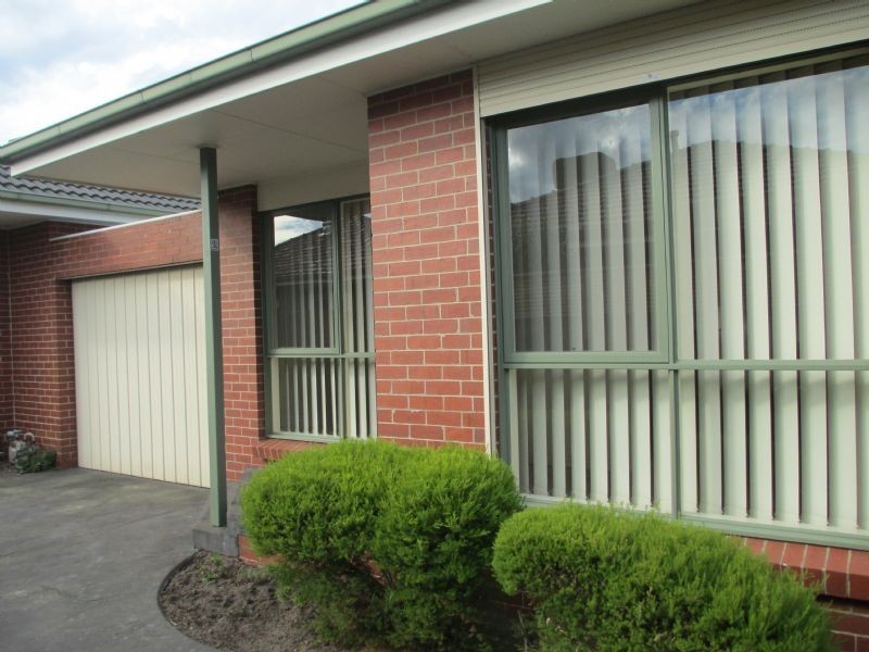 2/44 Coorigil Road, Carnegie VIC 3163