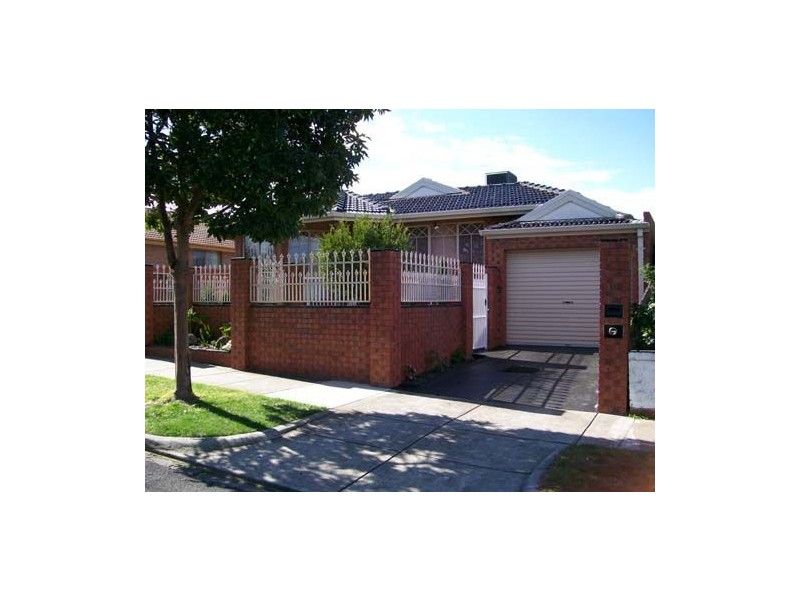 1/10 Mernda Avenue, Glen Huntly VIC 3163