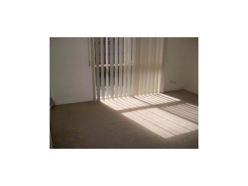 2/62 Lillimur Road, Ormond VIC 3204