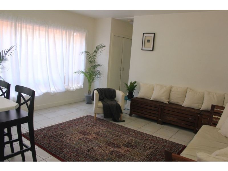 4/35 Carlisle Street, St Kilda VIC 3182