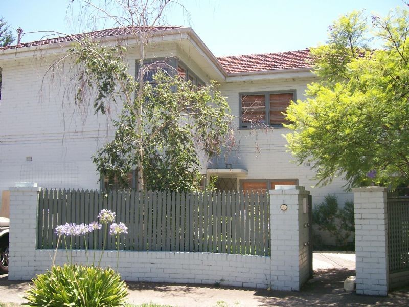 4/4 Southey Court, Elwood VIC 3184