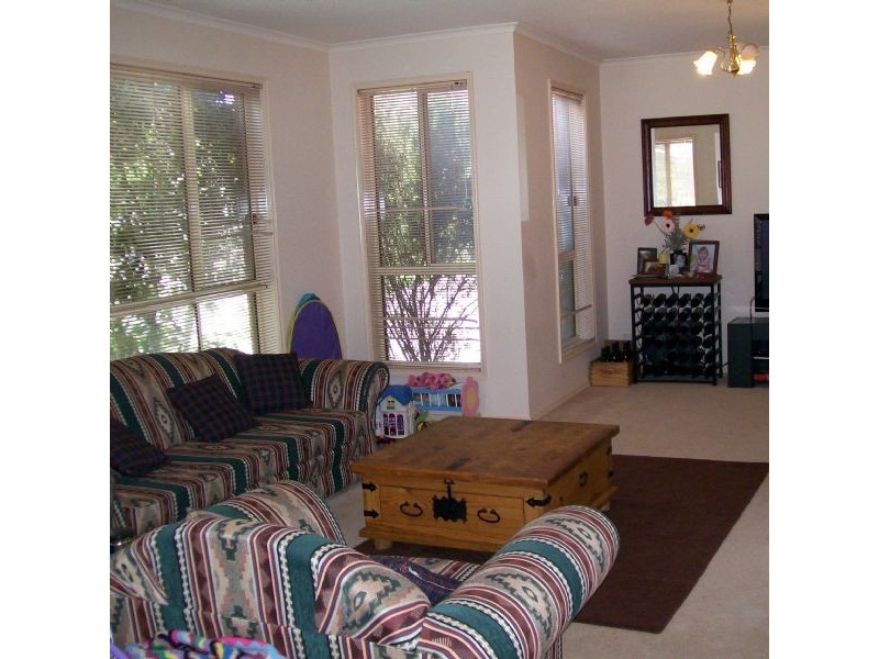 2/80 Oakleigh Road, Carnegie VIC 3163