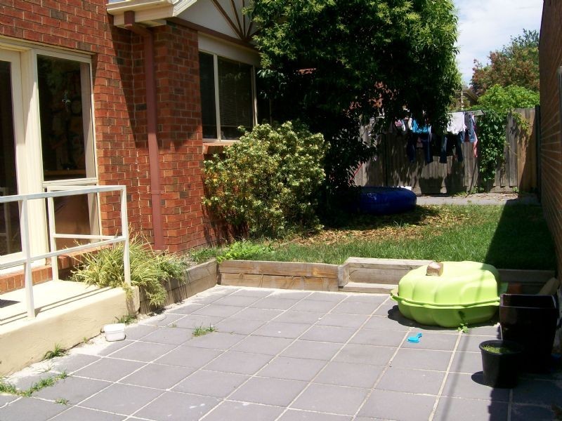 2/80 Oakleigh Road, Carnegie VIC 3163