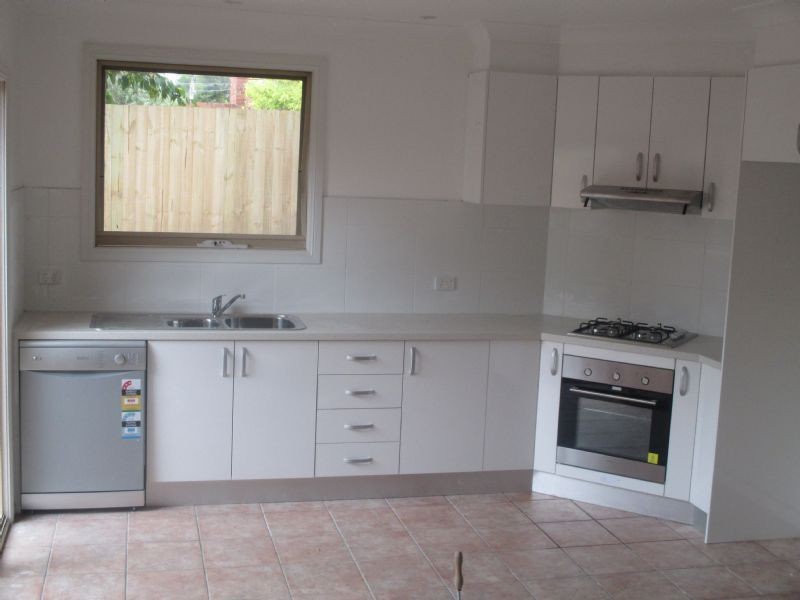 3/2 Victory Street, Murrumbeena VIC 3163