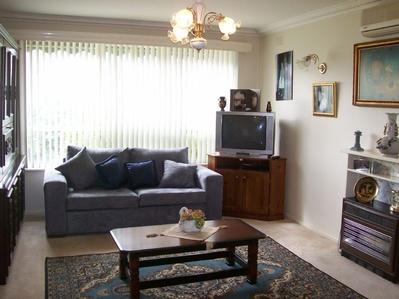 2/10 Waratah Avenue, Glen Huntly VIC 3163