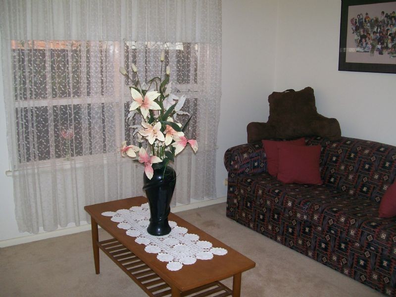 2/10 Waratah Avenue, Glen Huntly VIC 3163