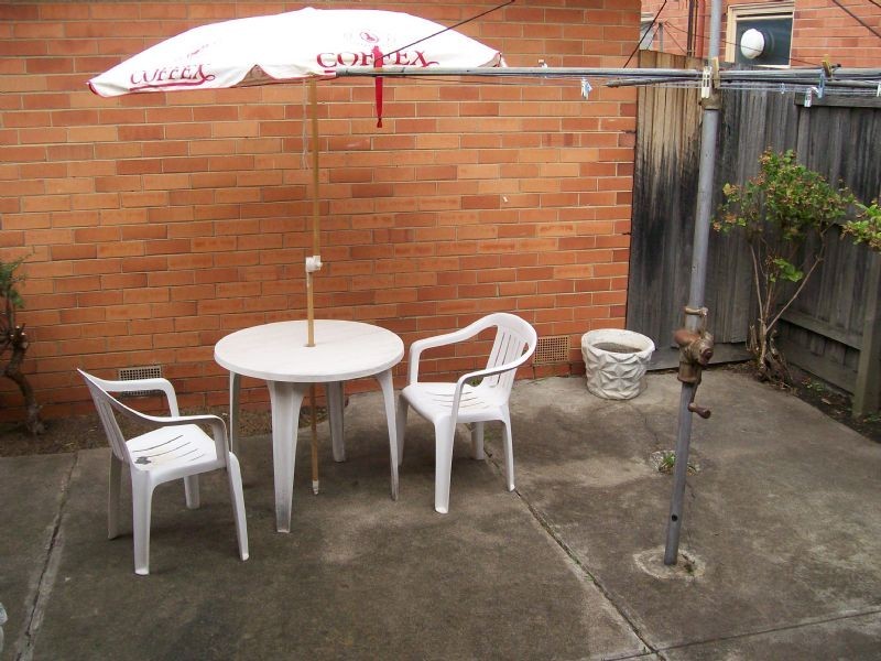 2/10 Waratah Avenue, Glen Huntly VIC 3163