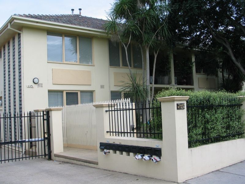 8/135 Booran Road, Caulfield South VIC 3162