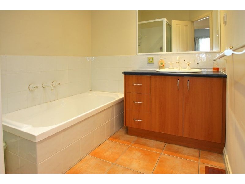 2/30 Castles Road, Bentleigh VIC 3204