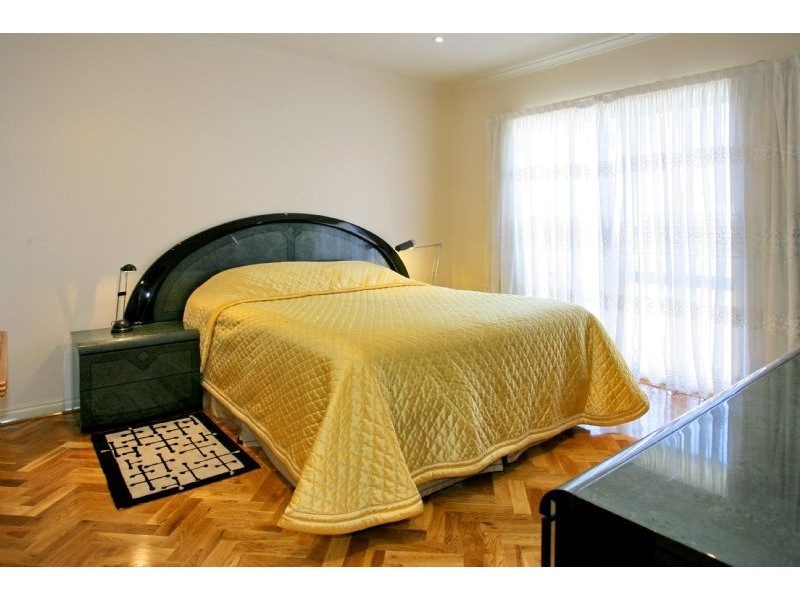 2/30 Castles Road, Bentleigh VIC 3204