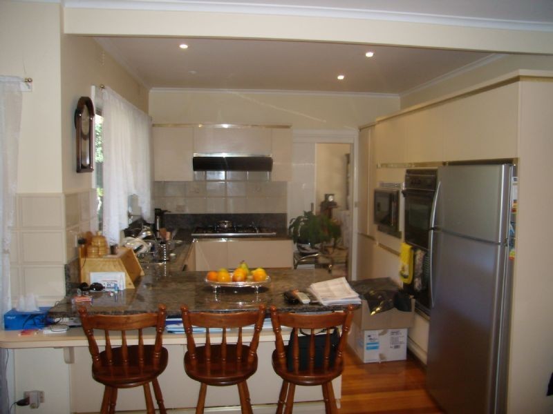 2 Parton Court, Glen Huntly VIC 3163