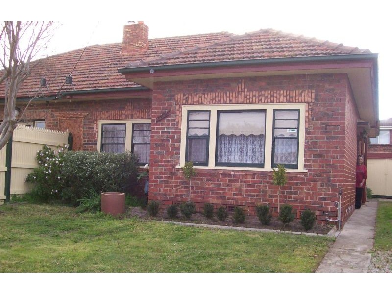 668 Hawthorn Road, Brighton East VIC 3187