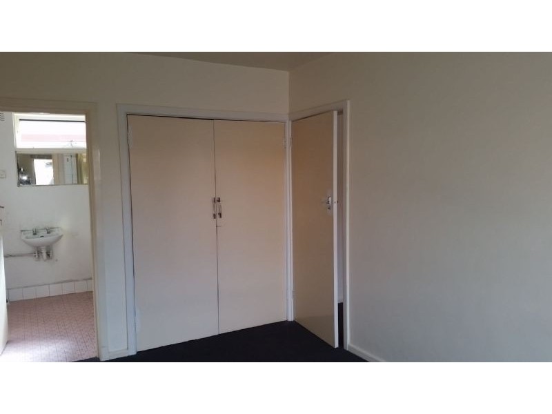 2/56 Grange Road, Carnegie VIC 3163