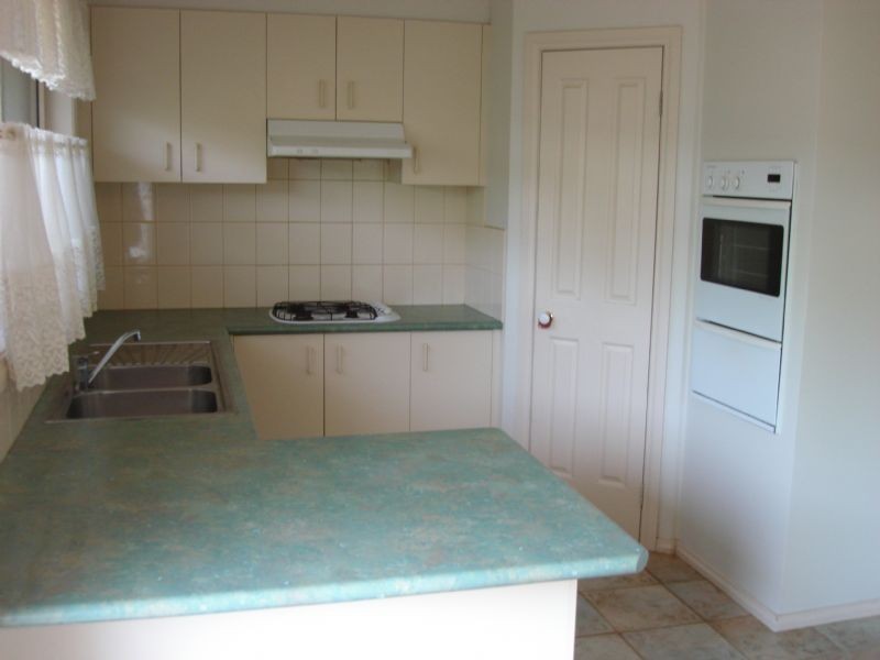 3/3 Plummer Street, Croydon VIC 3136