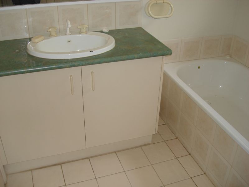 3/3 Plummer Street, Croydon VIC 3136