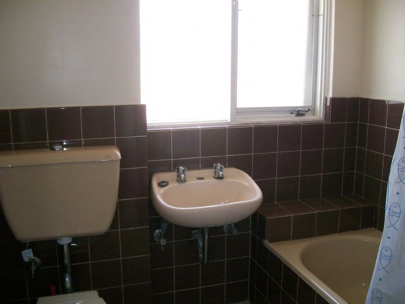 4/9 Parton Court, Carnegie VIC 3163