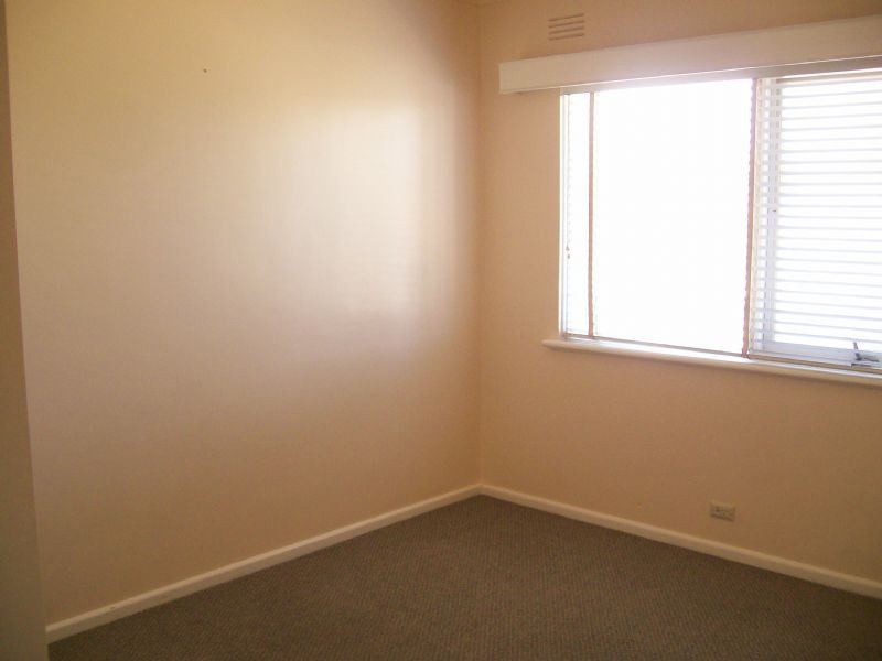 4/9 Parton Court, Carnegie VIC 3163