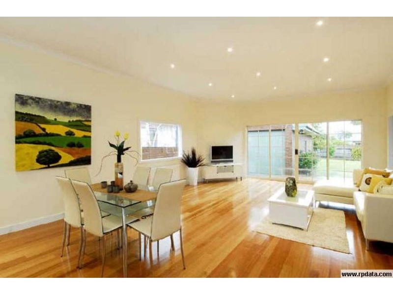 5 Graceburn Avenue, Carnegie VIC 3163