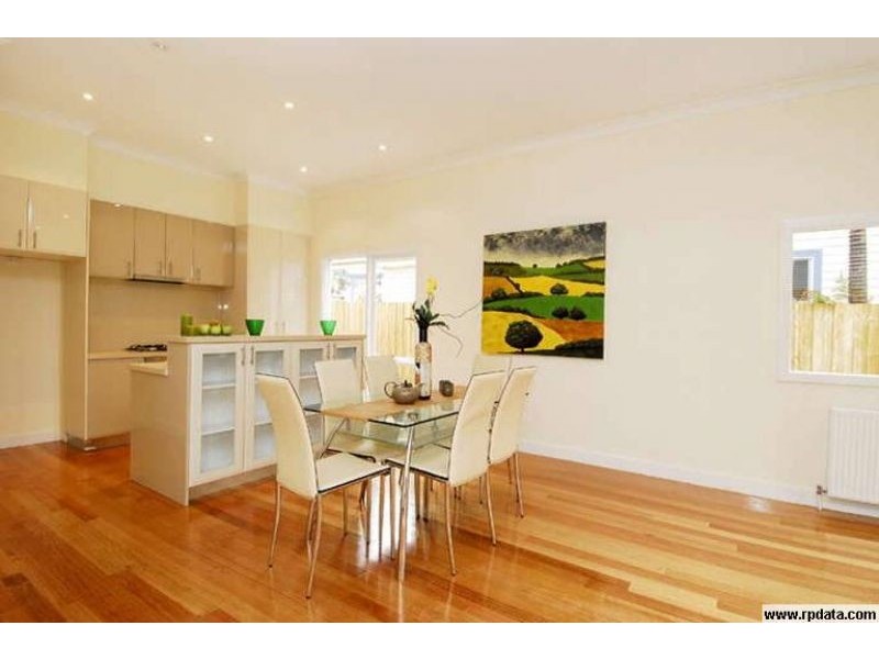 5 Graceburn Avenue, Carnegie VIC 3163