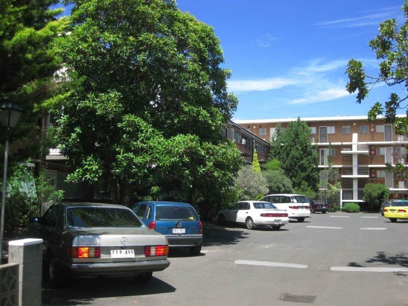 48/6-8 Glen Eira Road, Elsternwick VIC 3185