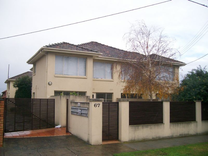 3/67 Coorigil Road, Carnegie VIC 3163